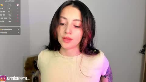 Snapshot of anniemora_ chatting on February 21, 2025, 3:01 am Annie online show from February 21, 2025, 3:01 am