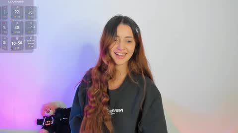 Snapshot of anniemora_ chatting on October 30, 2025, 3:41 am Annie online show from October 30, 2025, 3:41 am