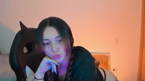 Snapshot of anniemora_ chatting on November 27, 2025, 3:19 am Annie online show from November 27, 2025, 3:19 am