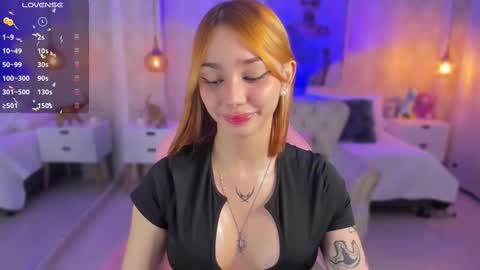 Snapshot of anniita_ chatting on February 13, 2025, 3:39 am VIVIANNA online show from February 13, 2025, 3:39 am