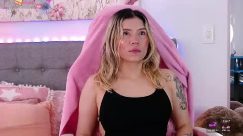 Antonella Lee online show from April 9, 2026, 3:39 pm