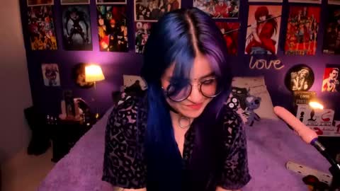 Snapshot of anny_cross chatting on December 6, 2024, 3:30 am      Paty     online show from December 6, 2024, 3:30 am