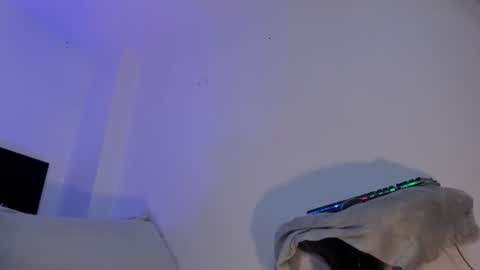 Hello  Open Pvt  Moans from lovense  Tell me  Fav 14 34 69  Especial level 34 online show from June 17, 2026, 8:54 pm