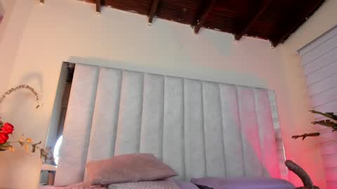 ANNY  online show from June 3, 2026, 2:33 pm