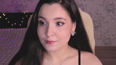 Annie online show from March 13, 2026, 8:04 pm