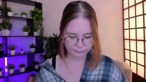 Anny online show from December 1, 2025, 8:41 am