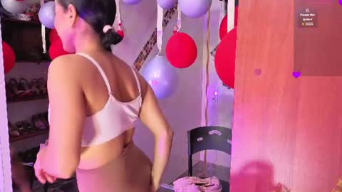 Snapshot of annylittle_ chatting on July 16, 2026, 3:12 am LittleSunny My schedule 1400 - 2200 GMT -5 online show from July 16, 2026, 3:12 am
