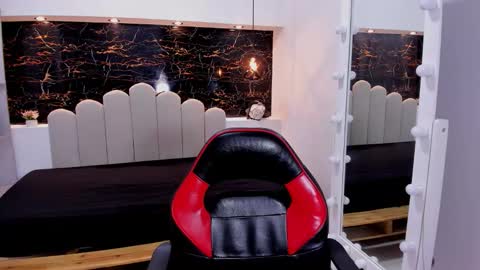 Anny online show from February 28, 2026, 2:51 pm