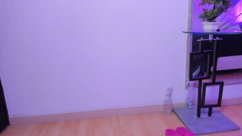 AnnyT online show from December 12, 2024, 2:59 am