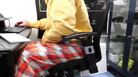 D online show from February 13, 2026, 2:46 pm