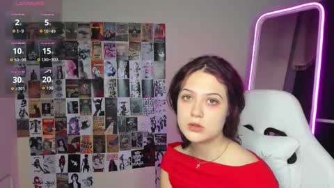 Snapshot of anora_millerr chatting on October 19, 2025, 3:45 pm Anora online show from October 19, 2025, 3:45 pm