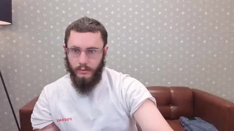 Snapshot of ant_power chatting on November 21, 2025, 9:19 am Ant online show from November 21, 2025, 9:19 am