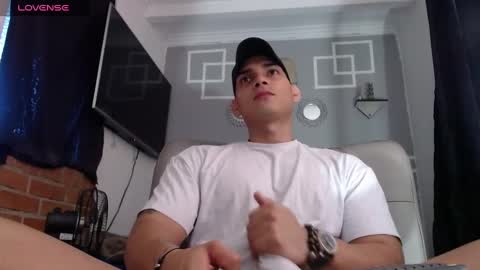 Snapshot of antarahasbun chatting on December 15, 2024, 6:48 pm Antara online show from December 15, 2024, 6:48 pm