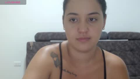 Snapshot of anthonela_queen chatting on February 5, 2026, 2:27 am Anthonela Queen online show from February 5, 2026, 2:27 am