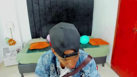       online show from March 8, 2025, 12:00 am