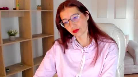 Antonella online show from October 19, 2025, 12:17 pm