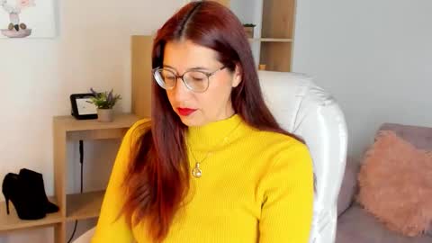 Antonella online show from November 12, 2025, 12:16 pm