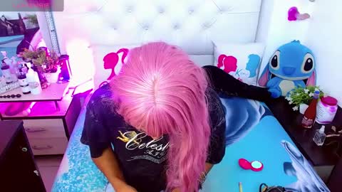 antonela_xx3 online show from March 1, 2025, 11:58 pm