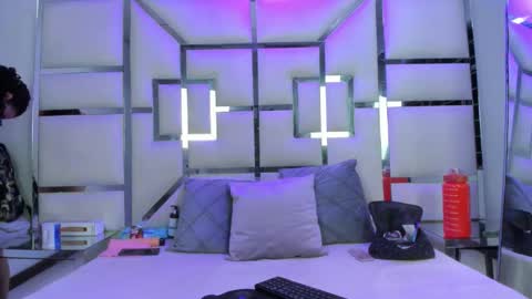 AntonelaBlaze online show from April 15, 2026, 3:35 am