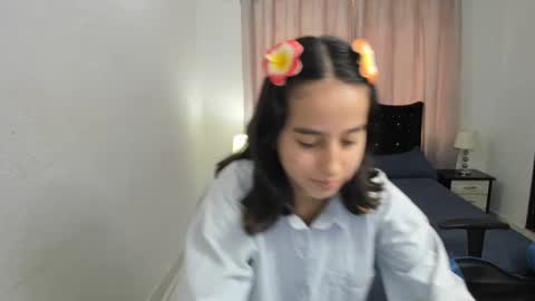 Snapshot of antonella_heinz_ chatting on September 21, 2025, 4:19 pm Antonella online show from September 21, 2025, 4:19 pm