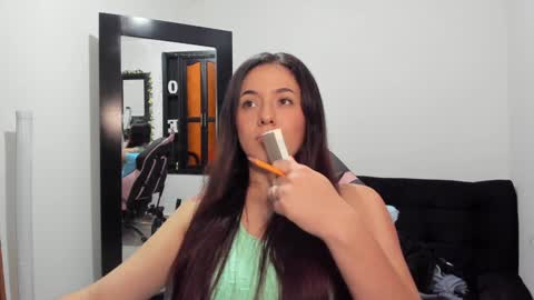 antonella  online show from February 4, 2025, 6:17 pm