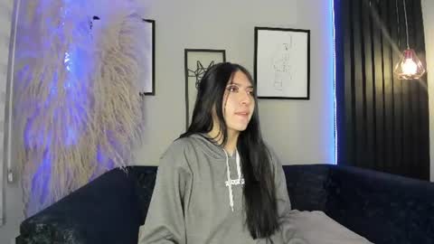 Snapshot of antonella_roses_ chatting on June 24, 2026, 12:26 pm Antonella online show from June 24, 2026, 12:26 pm