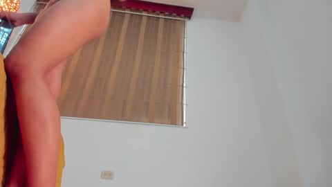 Snapshot of antonellahall_ chatting on February 4, 2025, 3:15 pm AntonellaHall online show from February 4, 2025, 3:15 pm