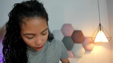 Snapshot of antonellahall_ chatting on February 20, 2025, 11:53 am AntonellaHall online show from February 20, 2025, 11:53 am