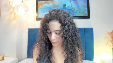 Snapshot of antonellahall_ chatting on October 25, 2025, 12:23 pm AntonellaHall online show from October 25, 2025, 12:23 pm