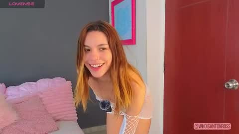Snapshot of antonellarossii_ chatting on May 23, 2026, 2:43 pm Antonella online show from May 23, 2026, 2:43 pm