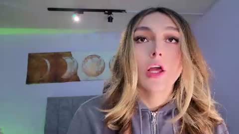 Snapshot of antonellastar24_ chatting on June 22, 2026, 8:28 pm Antonella online show from June 22, 2026, 8:28 pm