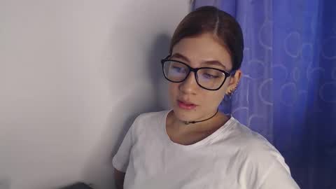 antonia0824 online show from February 13, 2026, 7:10 pm