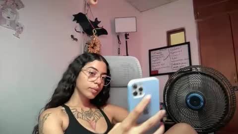 Antonia online show from September 10, 2025, 5:46 pm