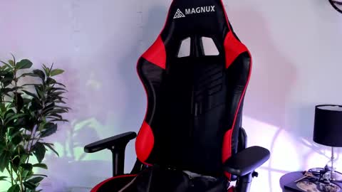 Antonia online show from February 20, 2025, 10:15 pm