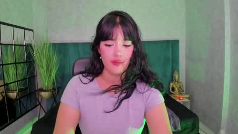 A N T O N I A online show from May 27, 2026, 7:55 pm