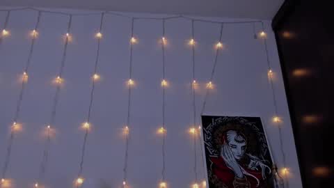 Snapshot of antoniart_ chatting on February 8, 2025, 5:51 am Antonia online show from February 8, 2025, 5:51 am