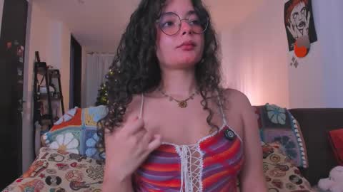 Snapshot of antoniart_ chatting on January 7, 2026, 4:48 am Antonia online show from January 7, 2026, 4:48 am