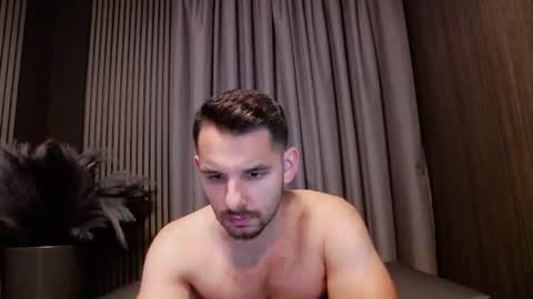 HI My name is Antonio online show from October 24, 2025, 7:10 pm