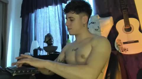 Snapshot of antonnello_ chatting on September 22, 2025, 6:43 pm antonnello_ online show from September 22, 2025, 6:43 pm