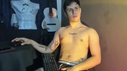 Snapshot of antonnello_ chatting on October 1, 2025, 7:36 am antonnello_ online show from October 1, 2025, 7:36 am