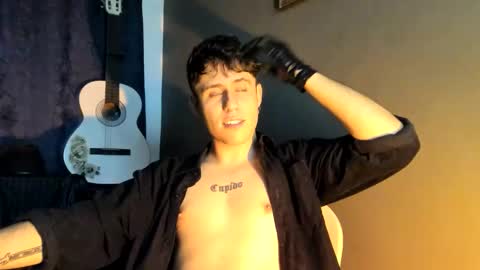 Snapshot of antonnello_ chatting on October 22, 2025, 7:30 am antonnello_ online show from October 22, 2025, 7:30 am