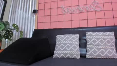 Juan Camilo online show from February 26, 2025, 1:53 am