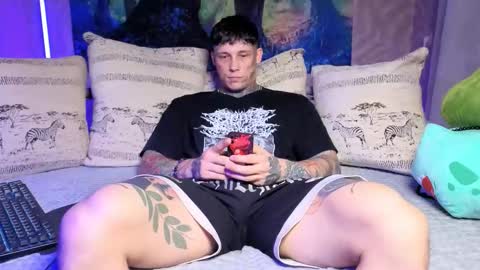 Tom online show from November 19, 2025, 6:24 am