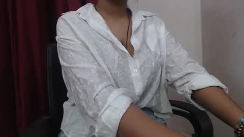 anya kapoor no face online show from May 4, 2026, 3:52 pm