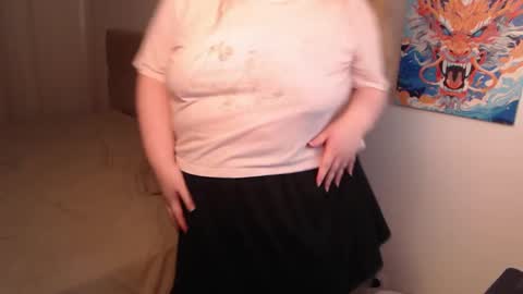 Anya Muna online show from December 12, 2024, 5:48 pm