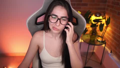 anya online show from January 11, 2025, 8:43 pm