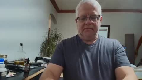 anydaynow2024 online show from December 5, 2025, 4:43 am