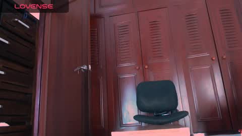 angel online show from January 17, 2025, 8:44 pm