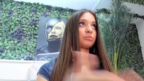 Anyssia  online show from September 10, 2025, 7:36 pm