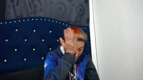 anyu online show from December 14, 2024, 8:56 am